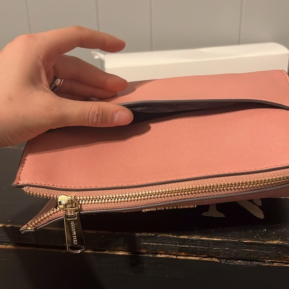 Purse - Picture 2 of 4